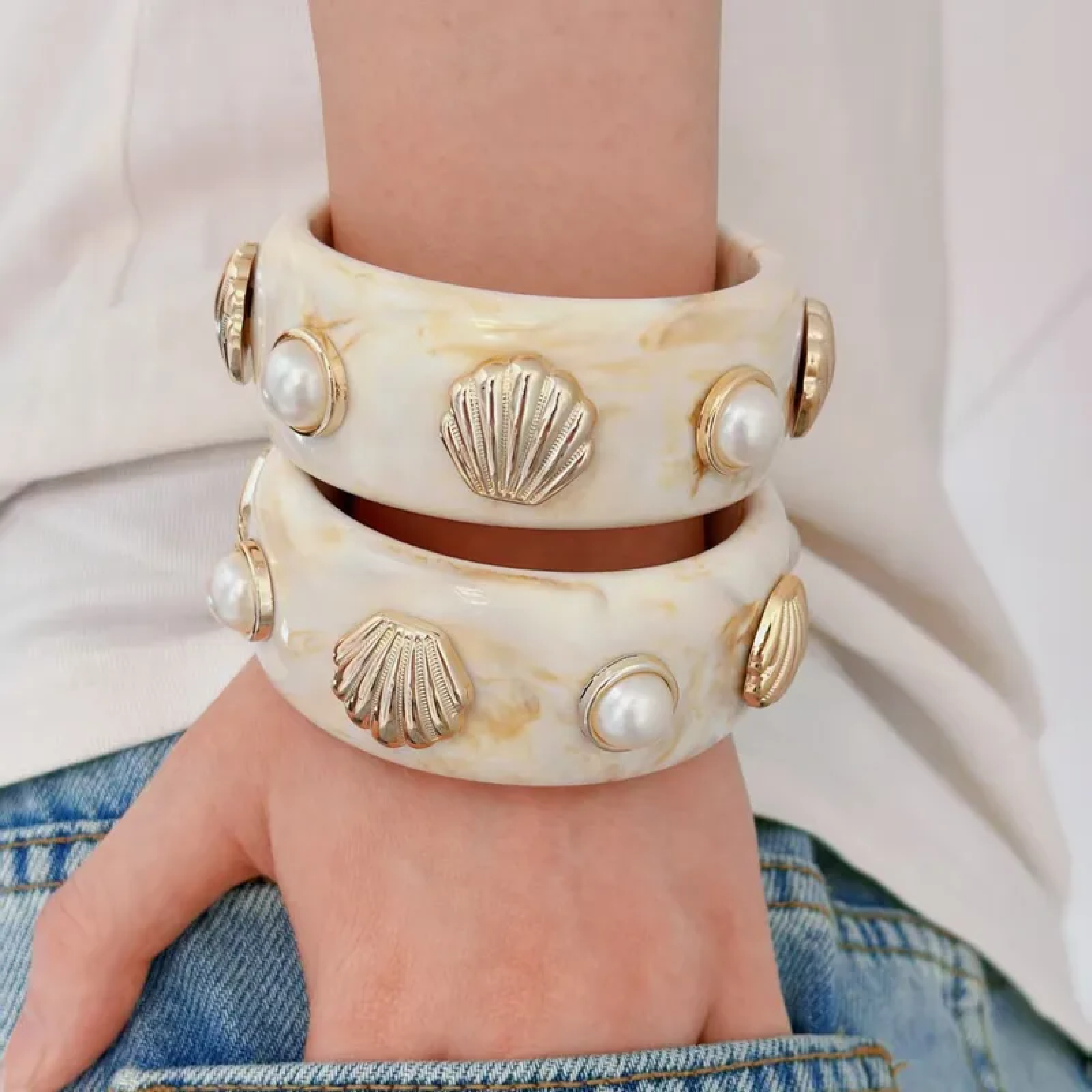 Shell Acrylic Bracelet ( 1 Piece )