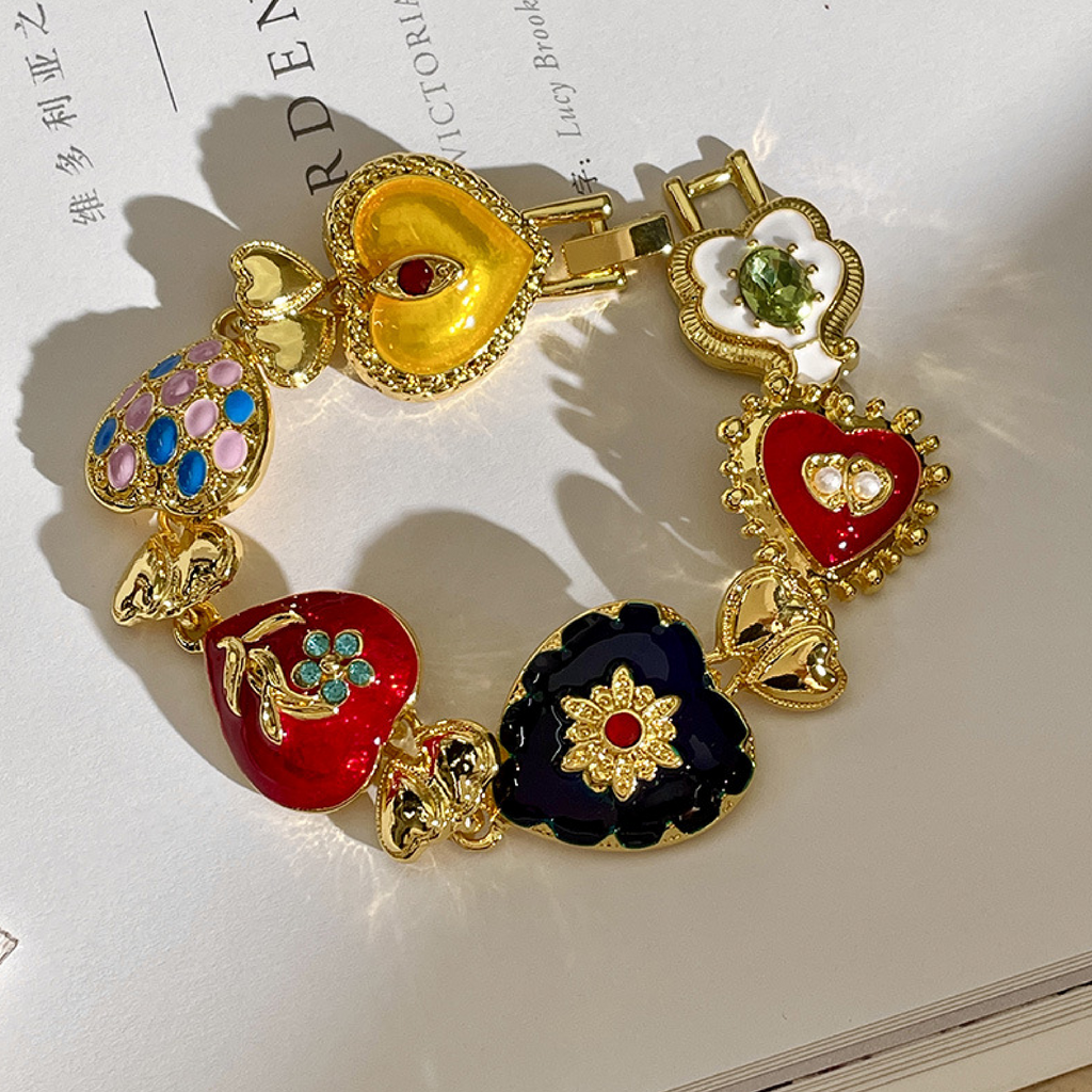 Eternal Bloom Retro Heart Bracelet