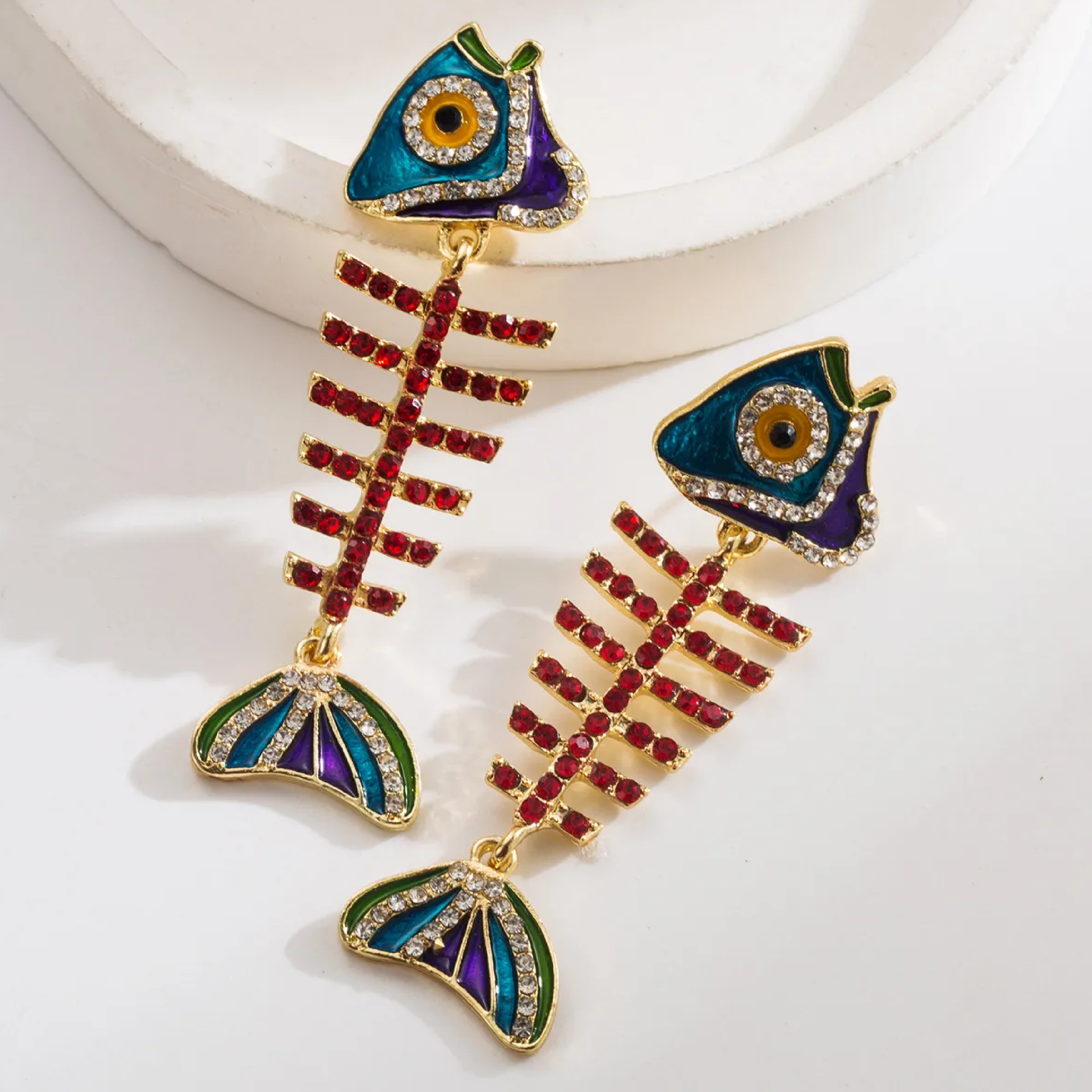 Ocean Luxe Pearl Fishbone Earrings