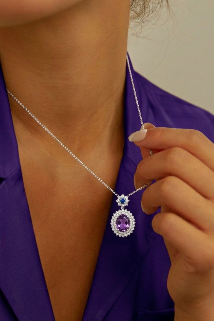 Vintage Court Style Necklace Set